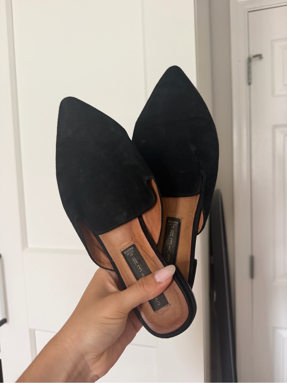 Steve Madden Pointed Toe Black Women's Slip-On Mules